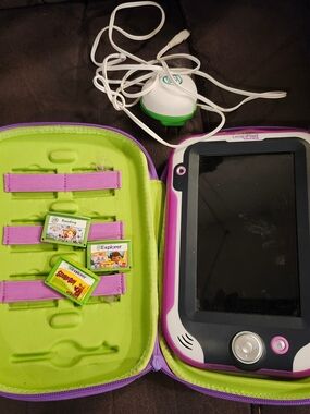 LeapFrog LeapPad Ultra Kids Learning Tablet Purple Wi-Fi 3 Girls Games Case Cord